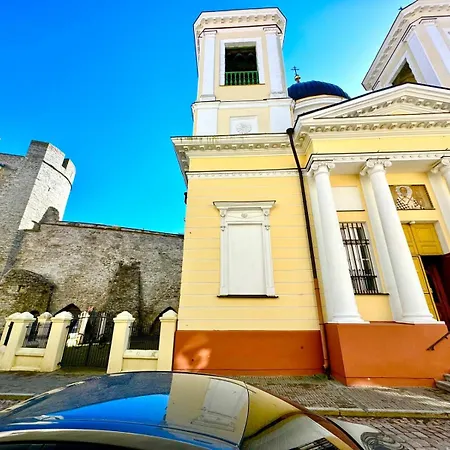 Appartement Medieval Unit With Sauna