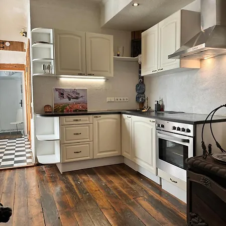 Medieval Unit With Sauna Apartman *